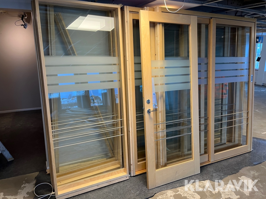 Dörrar, fasta och skjutdörrs glaspartier Flex Systemväggar 52st