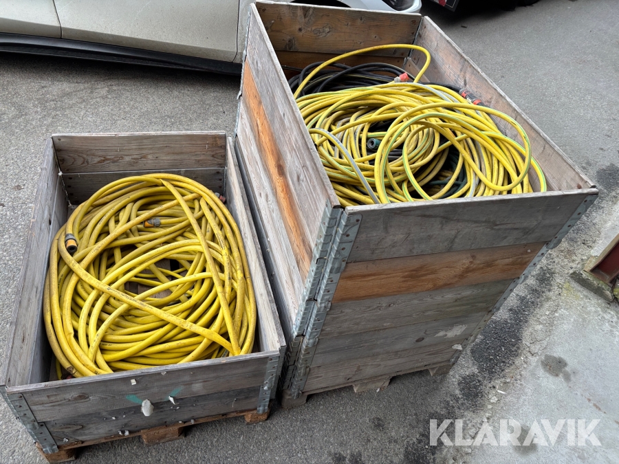 Parti med vattenslangar