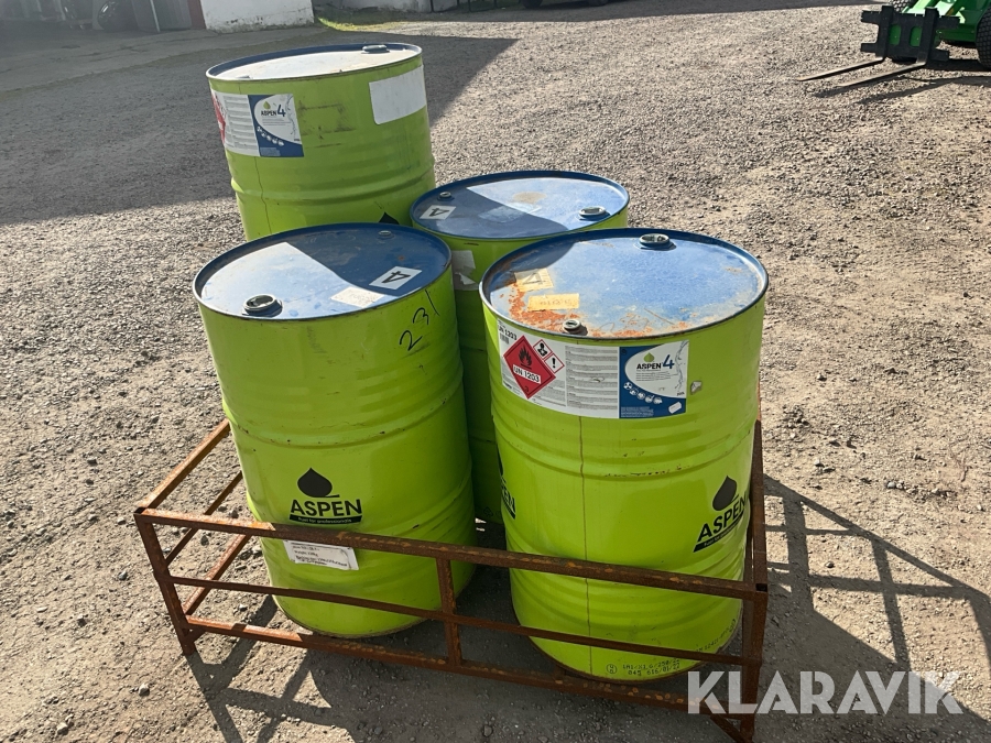 Tomfat med ställning 4 fat