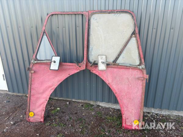 Traktordörrar Volvo 320