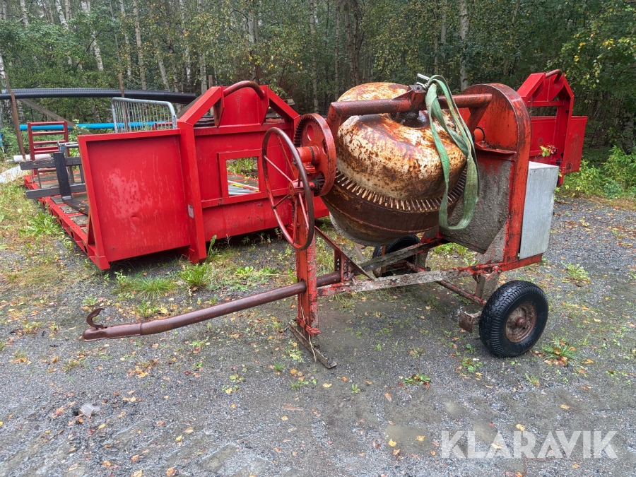 Tumbola / Cementblandare