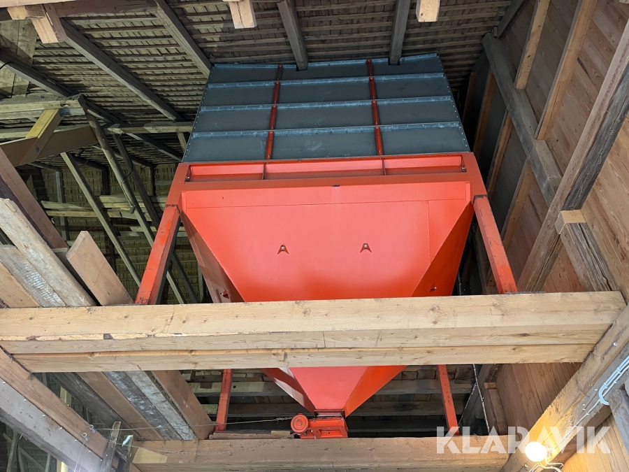 Spannmålstork med lagringfickor och utlastningsfickor Svegma 3000