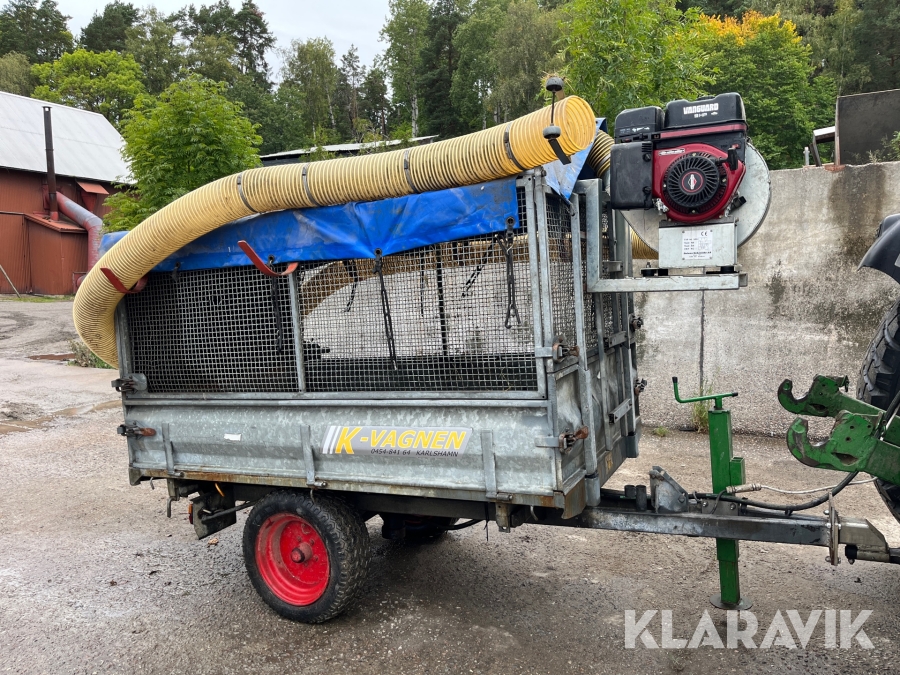 K-vagn med lövsug  