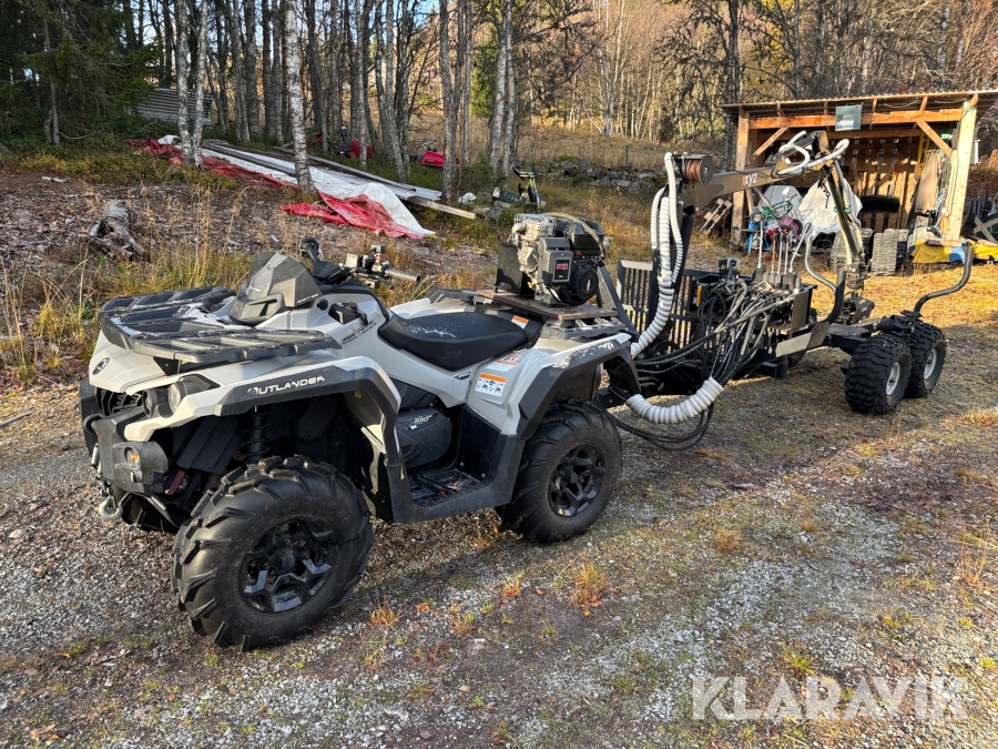 ATV Can-Am Outlander 1000 med timmervagn och Bandsats