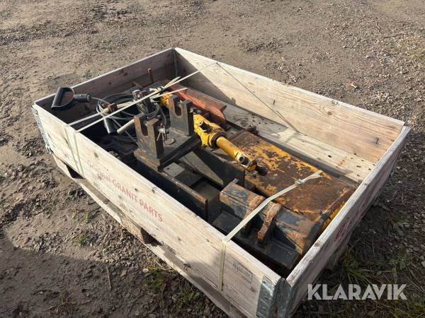 Lyftfästen snöplog traktor