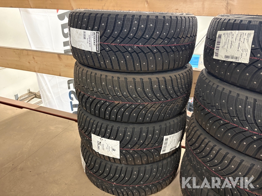 Dubbdäck Bridgestone Blizzak Spike 3 225/45R17 4st