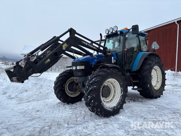 Traktor New Holland TM150