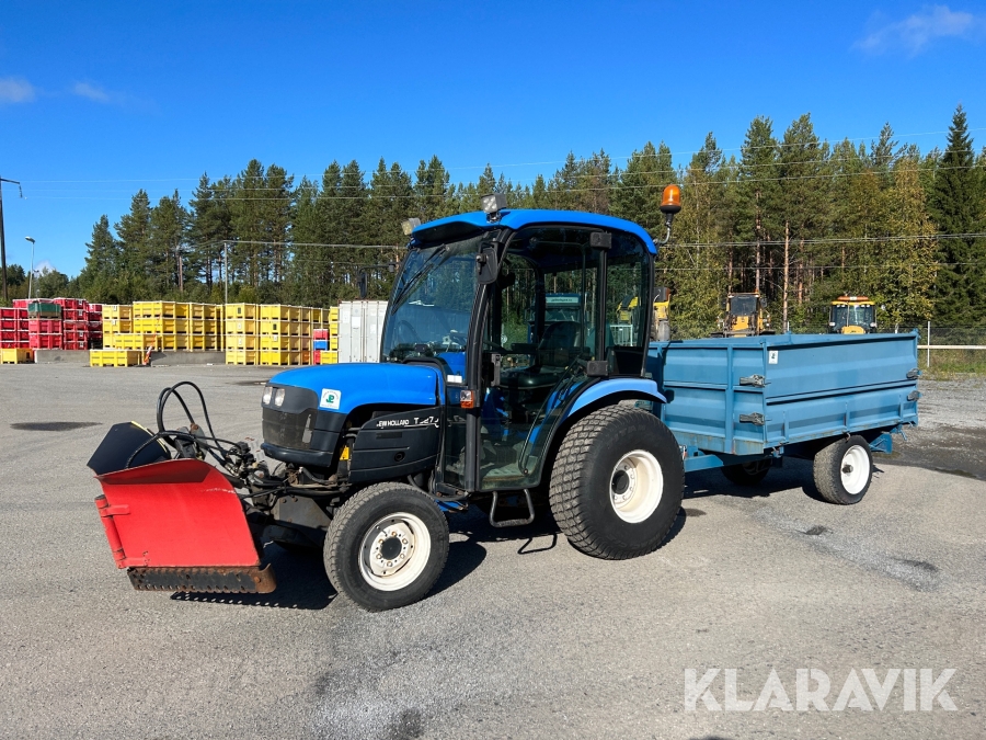 Traktor New Holland TC27D 