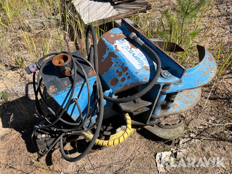 Klipp för grävmaskin skogsmaskin Naarva grip 1500-25