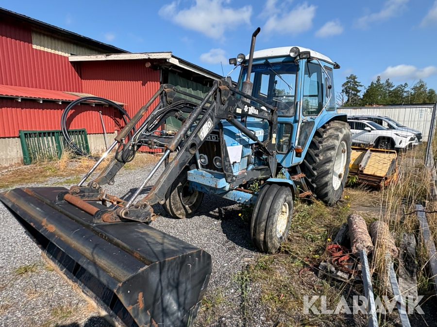 Traktor Ford 5600