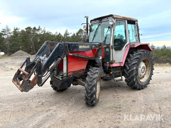 Traktor Massey Ferguson 690 4