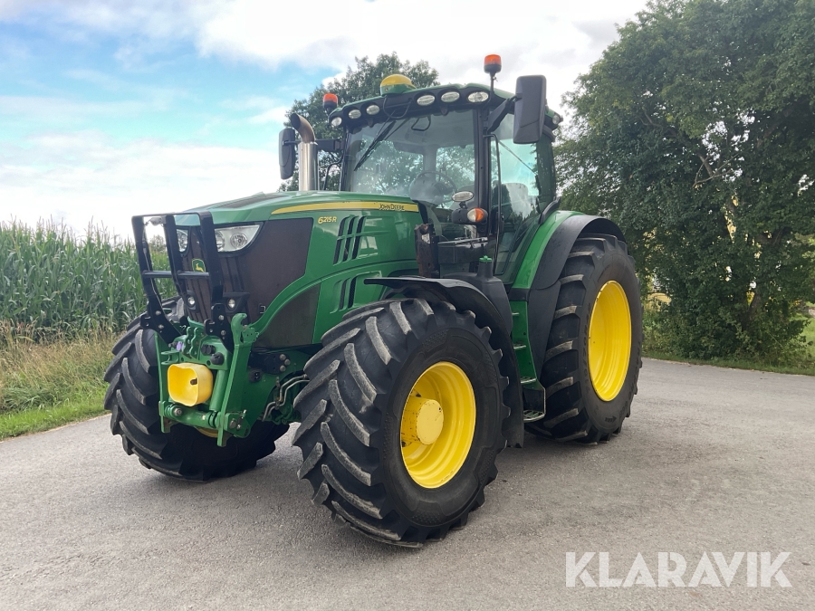 Traktor John Deere 6215R med lastare