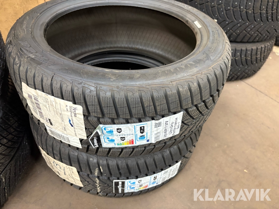 Vinterdäck Goodyear Ultra Grip performance 235/45R17 2st