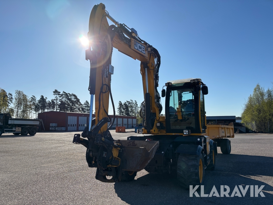Grävmaskin JCB Hydradig 110w med vagn, skopor tiltrotator