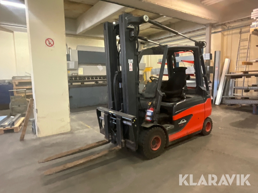 Motviktstruck Linde E30L-01