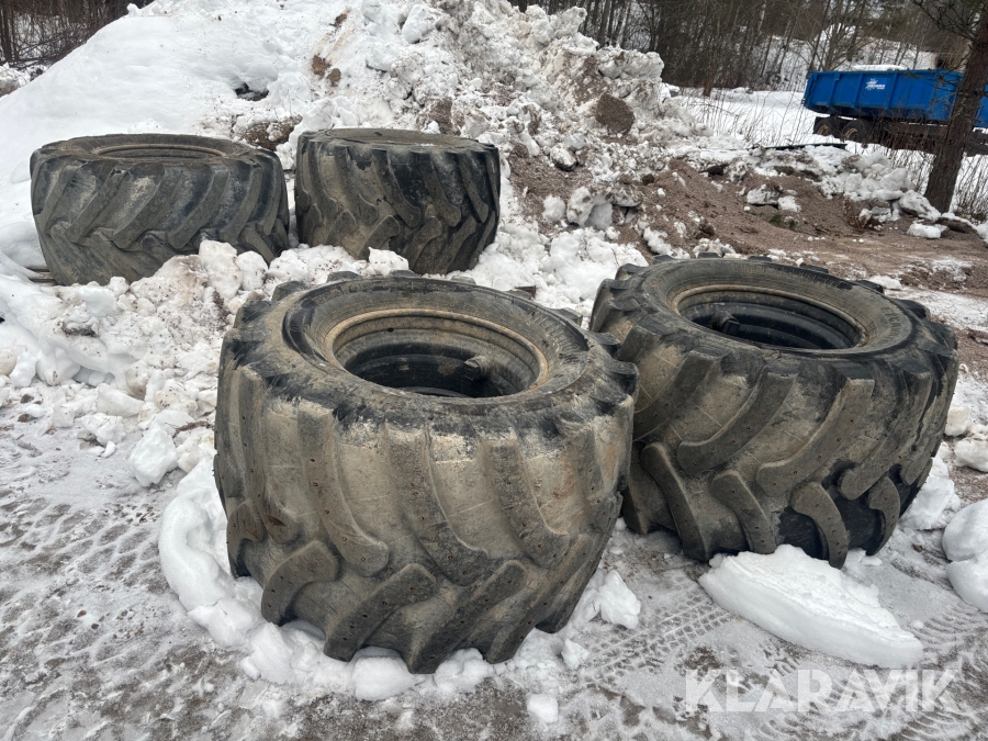 Entreprenaddäck/Grävmaskinsdäck Trelleborg & Tianli 650/45-22.5