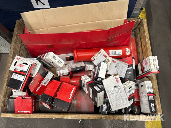 Pall med sågkedjor, kärnborr, bult Hilti, Oregon