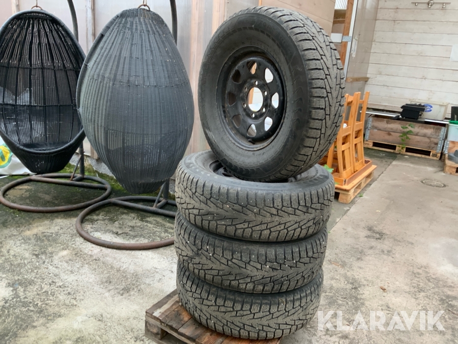Vinterhjul för King Cab Nokian 245/70R16