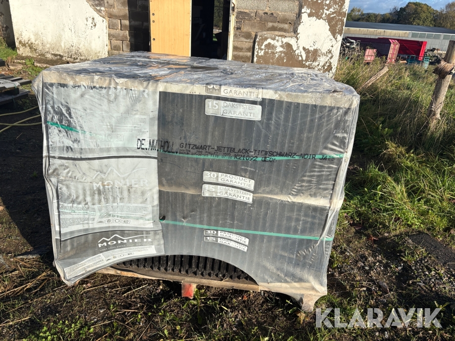 Pall med glaserade tegel takpannor Hollander Monier 288st