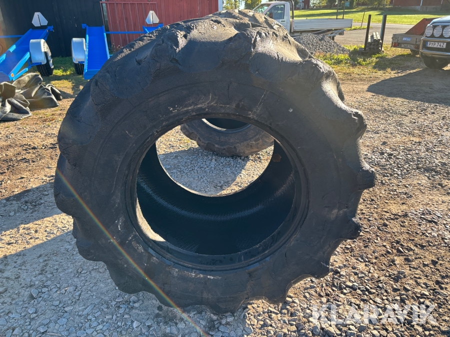 Skogsdäck United 710/40-24.5 1st