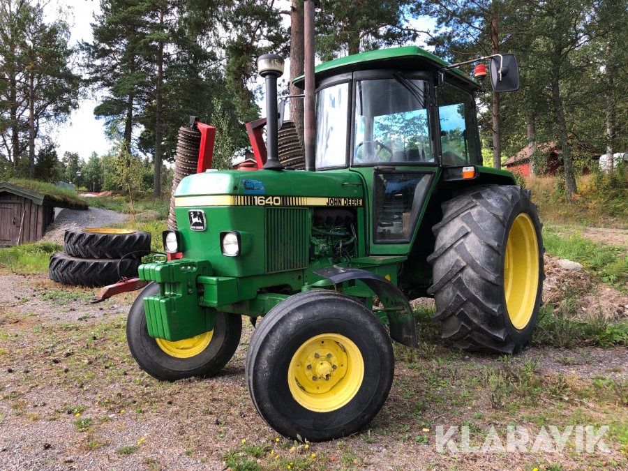 Traktor John Deere  1640 SG2
