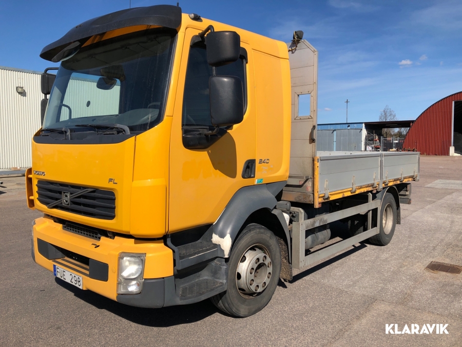 Lastbil Volvo FL-240 4x2 med flak 