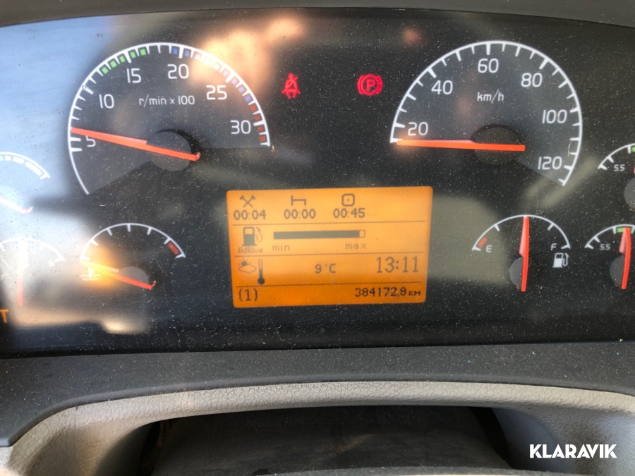 Lastbil Volvo FL-240 4x2 med flak 