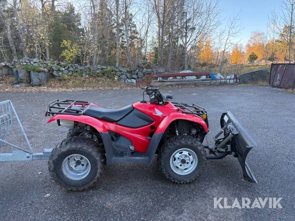 Fyrhjuling Honda TRX420FM med plog