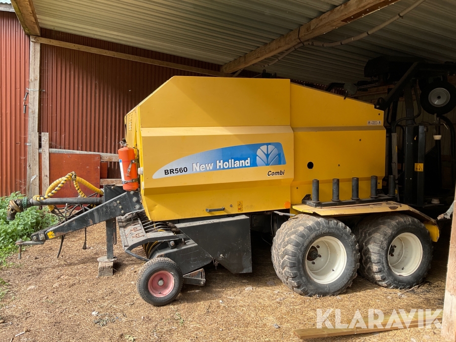 Rundbalspress New Holland BR 560 Combi