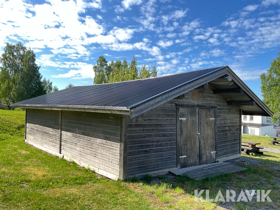 Byggnad i timmerpanel 69 m2