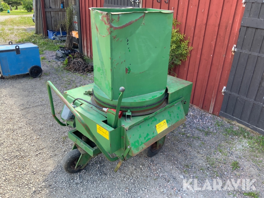 Halmhack för småbal