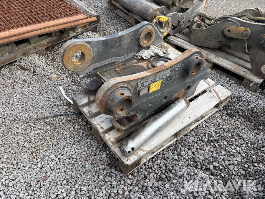 Redskapsfäste till grävmaskin Gjerstad G90