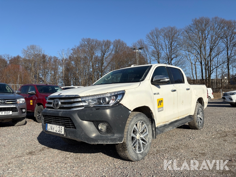 Pickup Toyota Hilux Dubbelhytt 2,4 AWD Automat