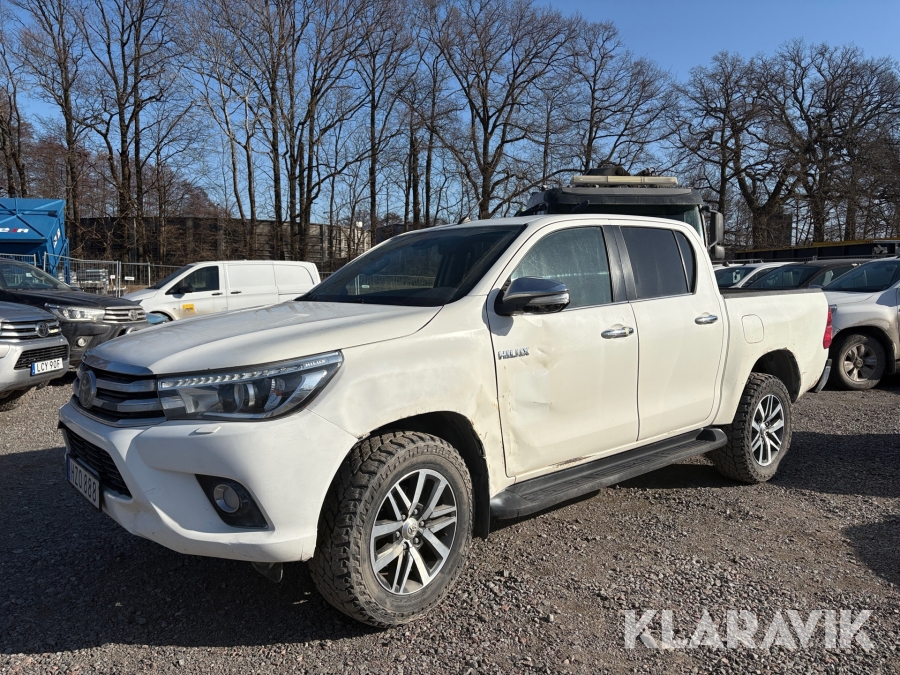 Pickup Toyota Hilux Dubbelhytt 2,4 AWD Automat