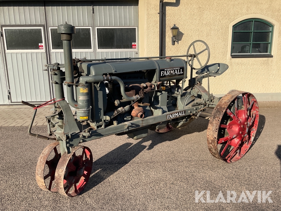 Veterantraktor McCormick-Deering Farmall