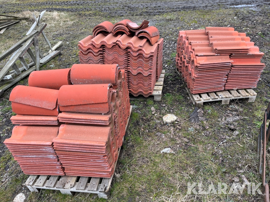 2-kupigt betongtegel Stilpannan S609