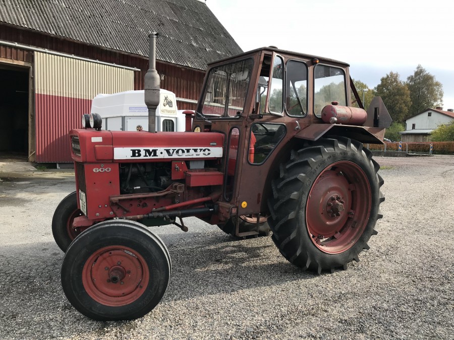 Traktor BM Volvo T 600 -69
