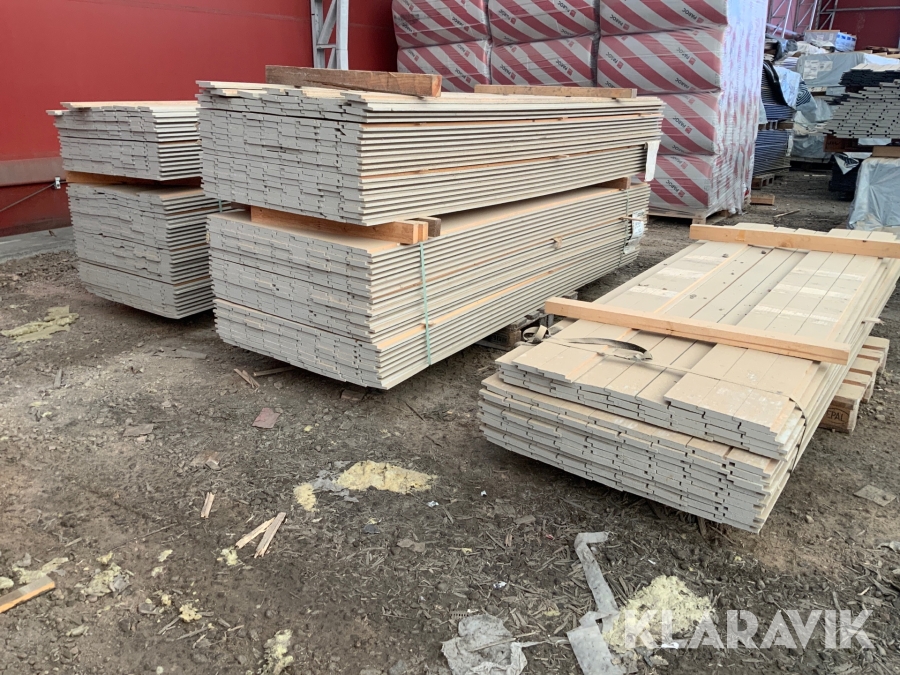 Träpanel Svenska trävaror 21x118x2755/2865 mm. 370+500st