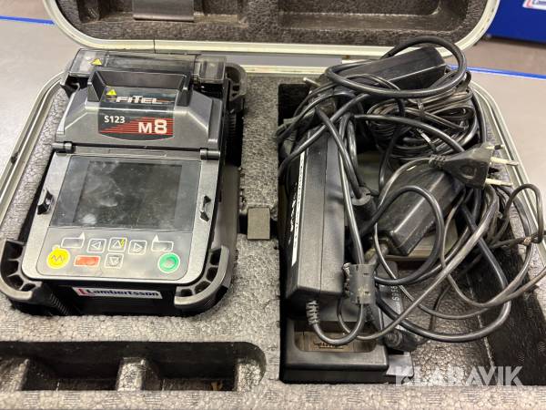 Fibersvets Fitel S123 M8