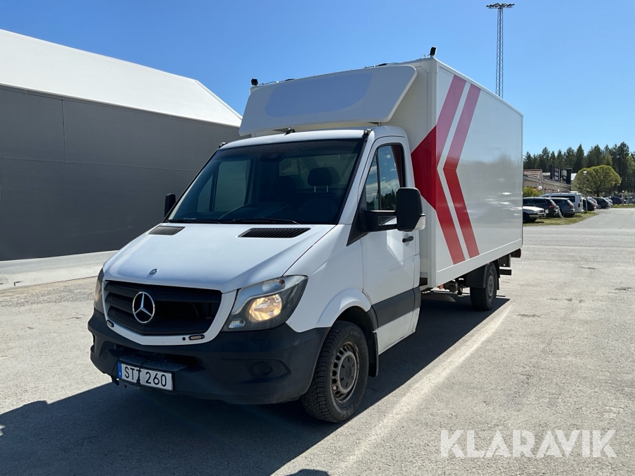 Skåpbil med bakgavellyft Mercedes-Benz Sprinter 316