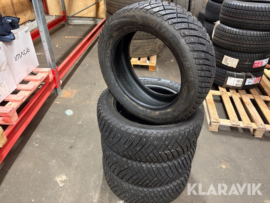 Bildäck Goodyear Ice Arctic XL D-S 225/55R17 - 4st