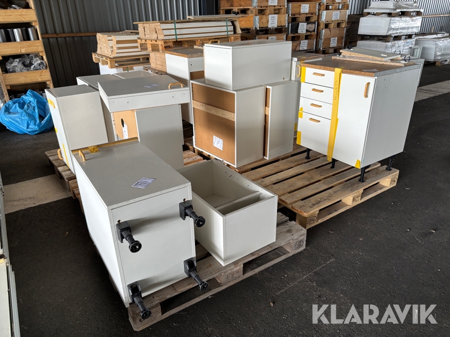 Överskåp och underskåp 6st pallar