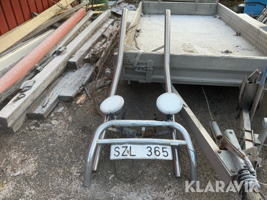 Frontbåge och sidestep