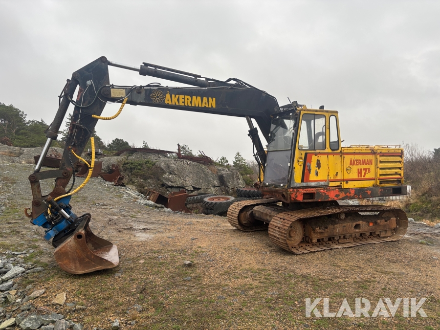 Grävmaskin Åkerman H7B med tiltrotator