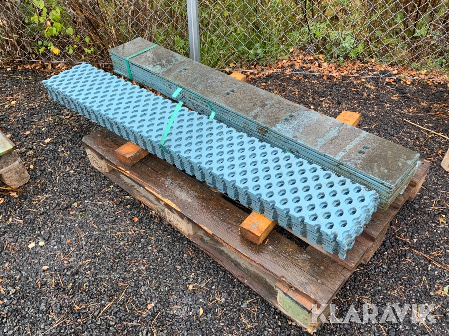 Plogskär och rivstål 17 stycken