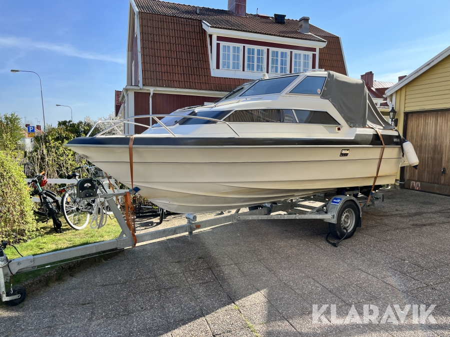 Motorbåt Skibsplast 600 HT med Suzuki 140 hk & trailer