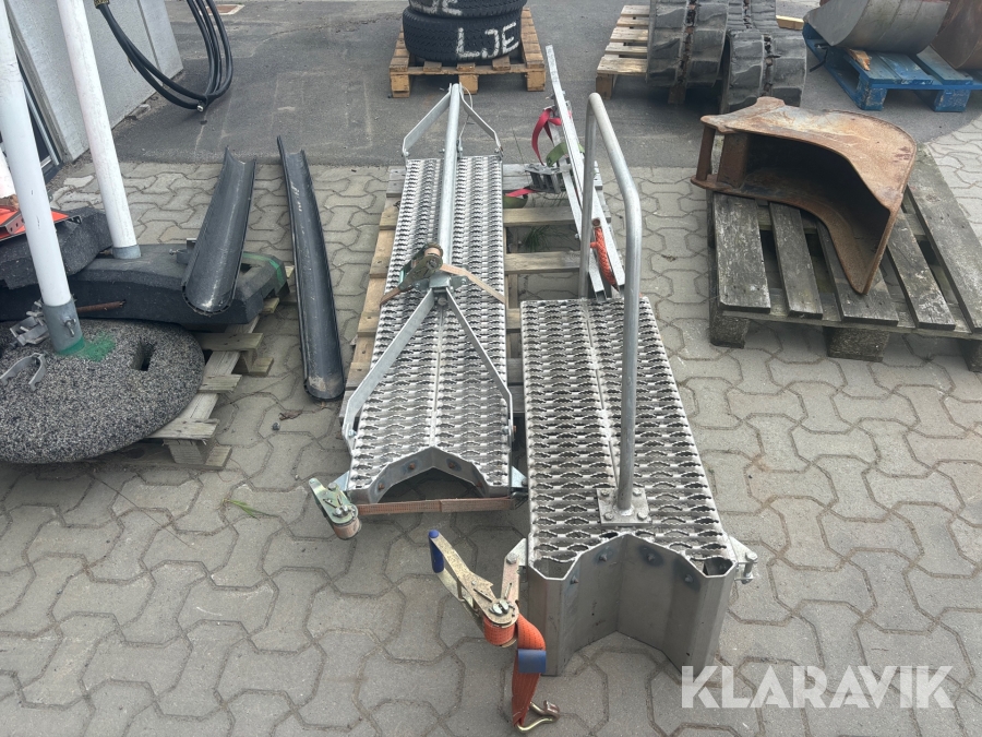 Stolpbrygga 2 st samt linhiss 1 st Sahlins