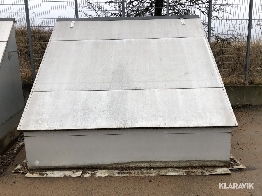 Brunnsöverbyggnad Malmbergs Prisma 