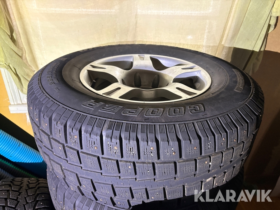 Däck Cooper 265/70R16 4st
