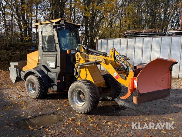 Hjullastare Caiserex CS910 med Vikplog och Sandspridare